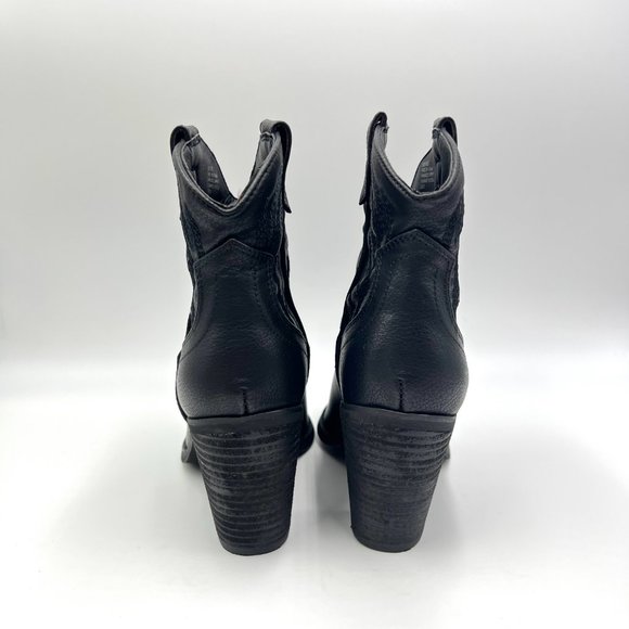 Very Volatile Womens‎ Size 6.5 Black Faux Vegan Leather Western Ankle Boots NEW - Picture 7 of 14